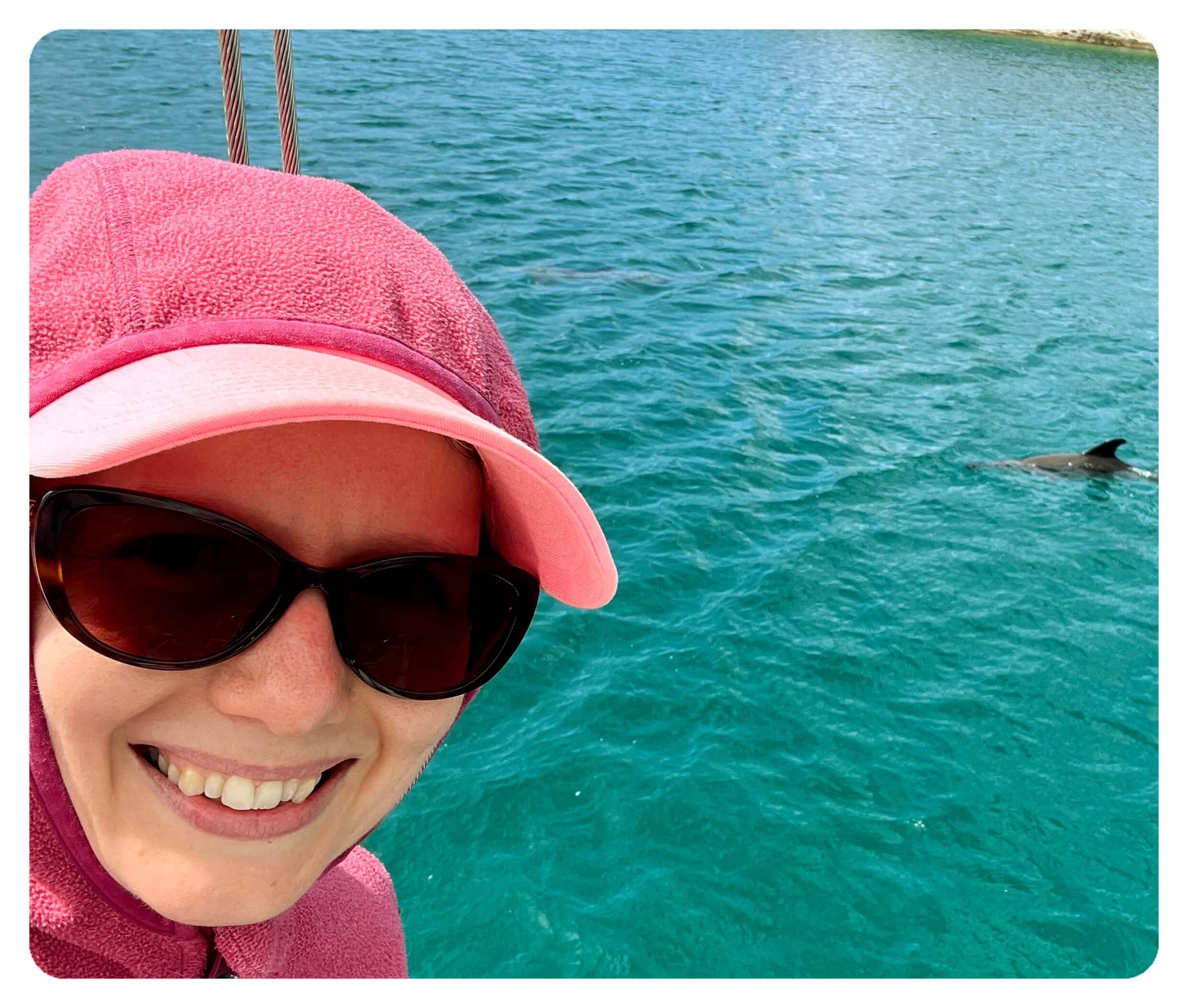 finestwebsites delfine selfie